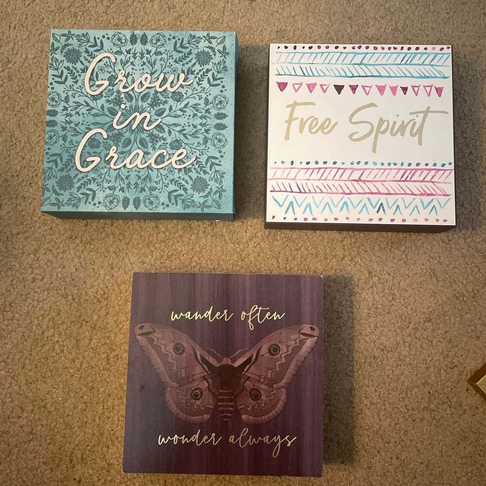 Set of 3 Inspirational Square Wood Box Signs - Grow in Grace, Free Spirit, Wande